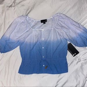 Broadway 38 - NWT blue ombré eyelet blouse Sz L